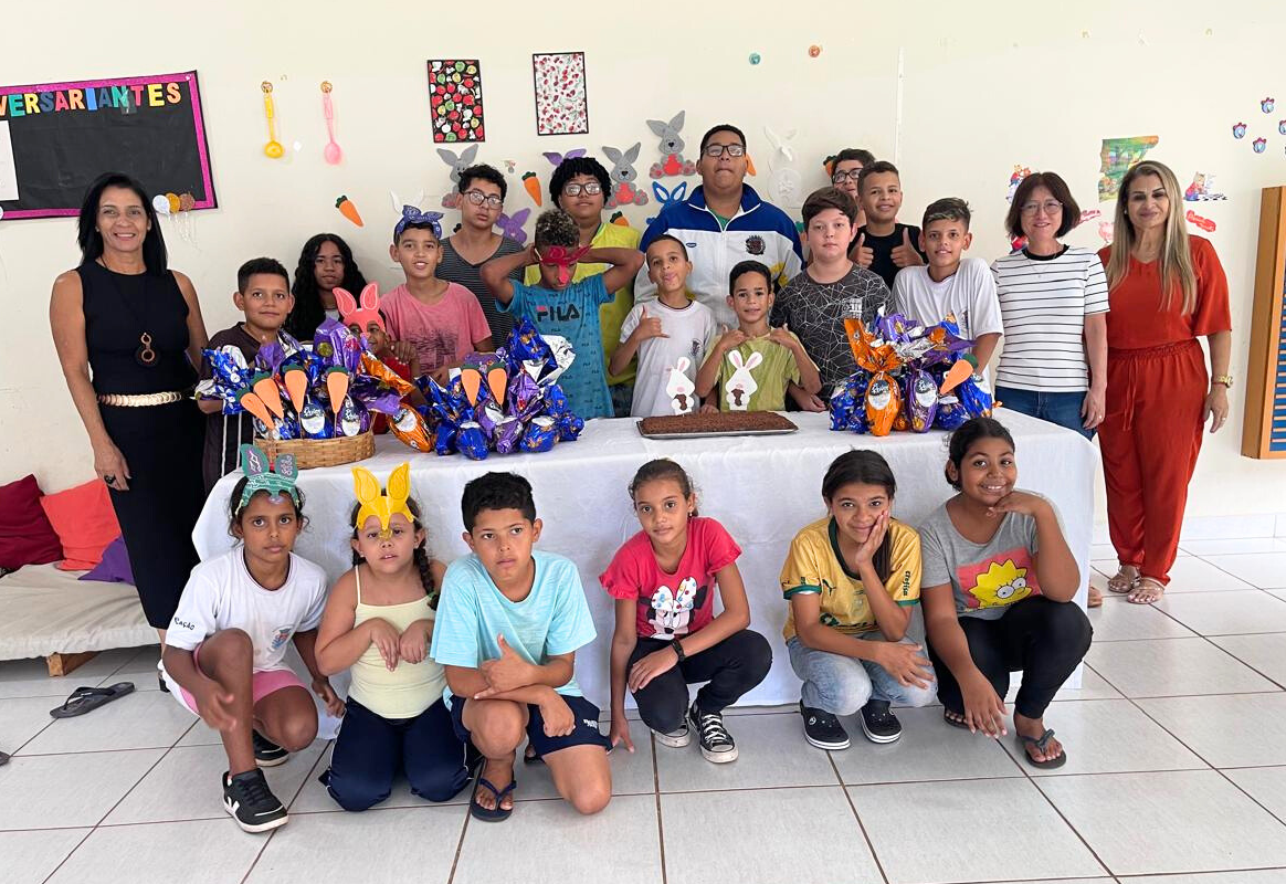 crianças dos projetos sociais e centros de referência da Assistência Social Municipal são contempladas com ovos de páscoa