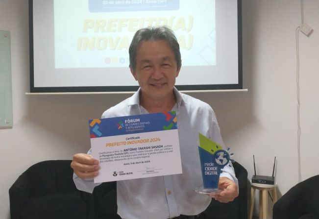 Antian ganha diploma de Prefeito Inovador 2024 por projeto de robótica desenvolvido nas escolas municipais