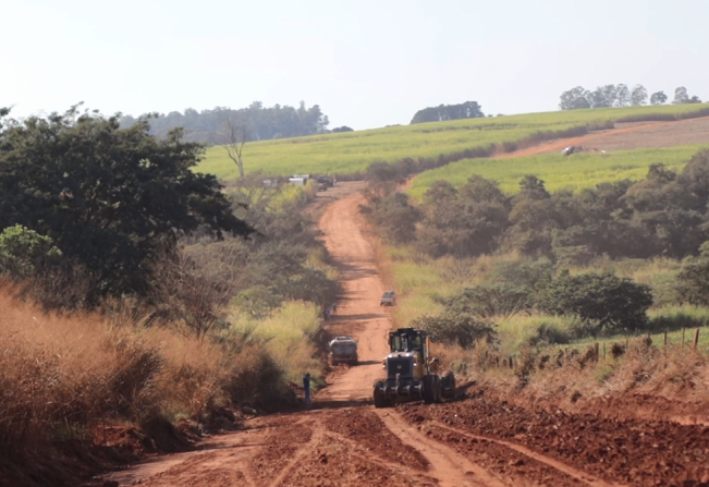 Prefeitura realiza obras de melhorias na PGP de acesso a Raízen e Agroterenas