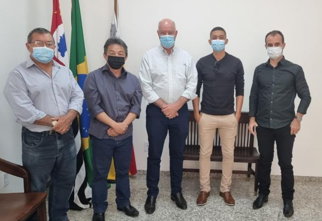 Prefeito recebe deputado federal Herculano Passos