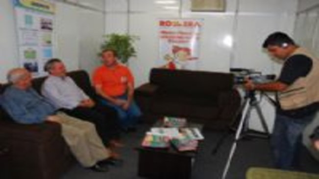 Prefeito Arruda recepciona autoridades no Estande da Prefeitura, montado em parceria com a Romera, durante a 9ª Expo