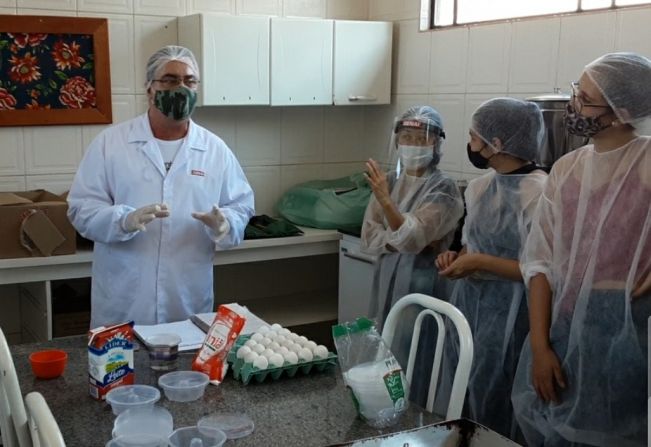 Mulheres se capacitam para retomar vida profissional 