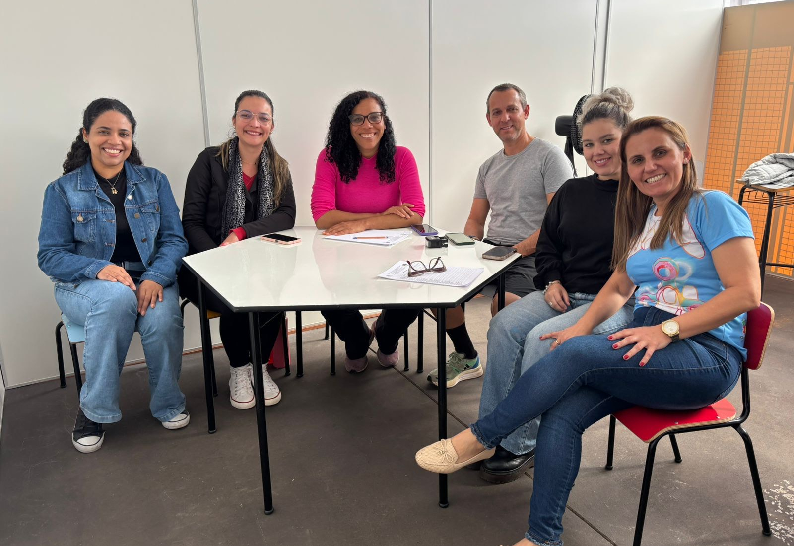 Clínica TEA de Paraguaçu Paulista recebe visita de especialista da USP e reforça papel de referência