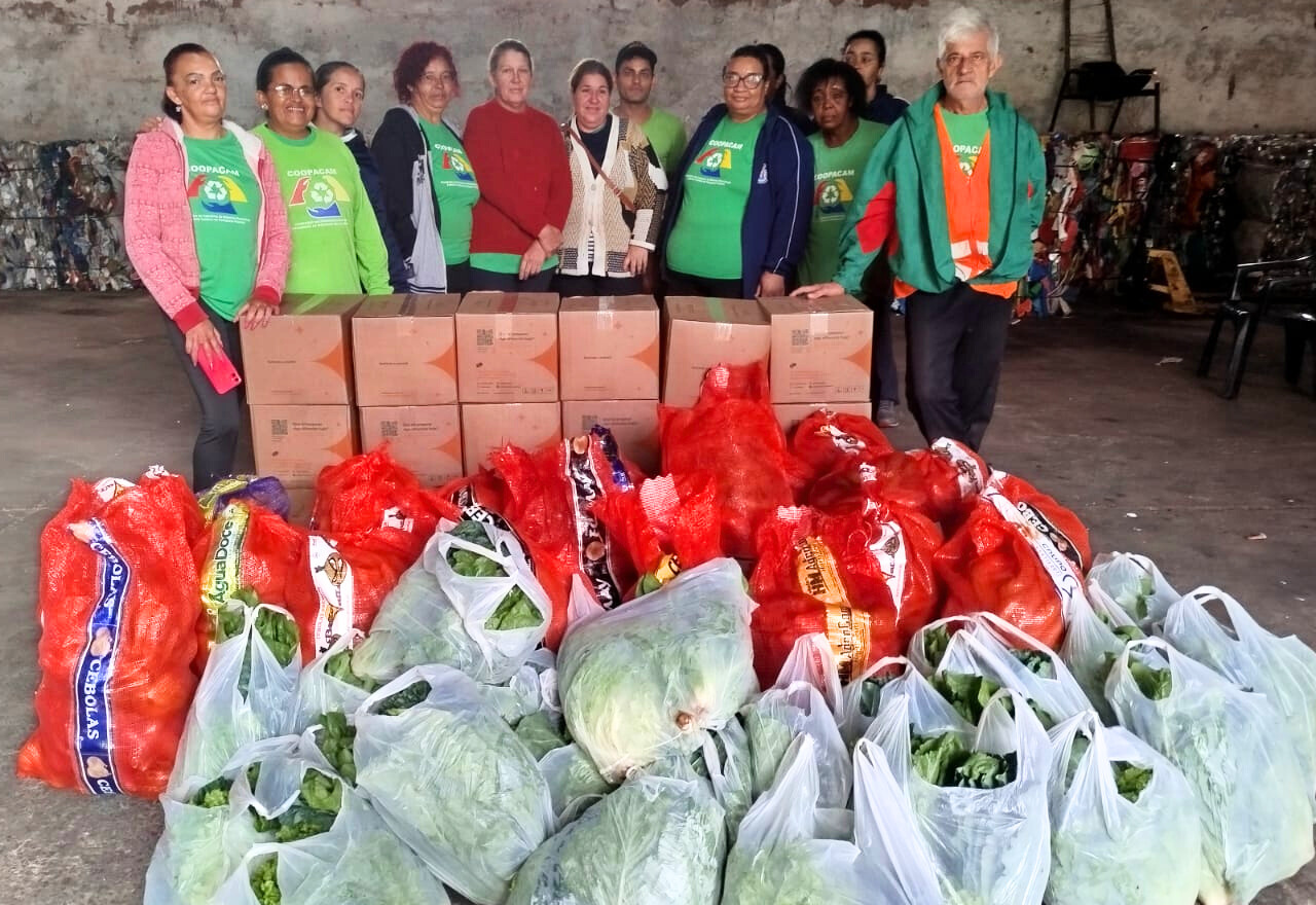 Ação solidária entrega 'Cestas Agroecológicas' a cooperados da Coopacam em Paraguaçu Paulista