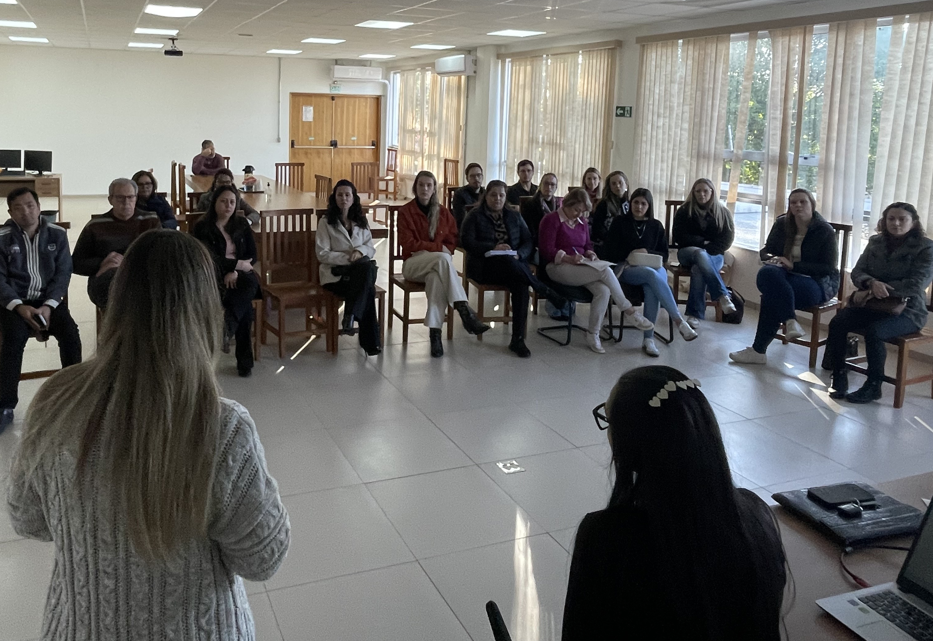 Secretaria de Saúde de Paraguaçu Paulista Realiza Matriciamento Essencial sobre Puericultura para Qualificar Atendimento Infantil