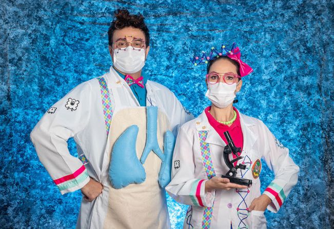 Robótica é tema de peça infantil inédita que chega às escolas públicas de cidades do oeste paulista