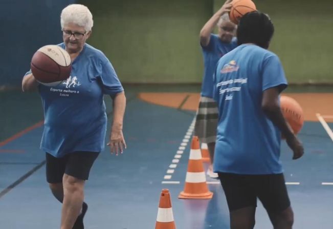 Projeto Esporte Melhora a Idade atende em sete polos e conta com mais de 300 participantes