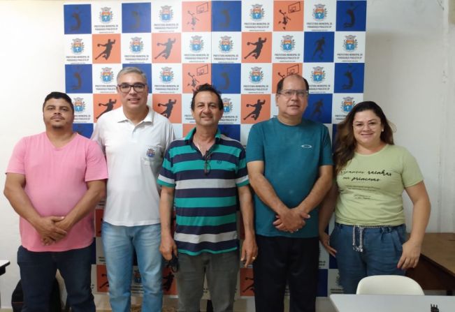Departamento de esportes e Projeto CARA firmarão parceria para uso de espaço em projeto esportivo.