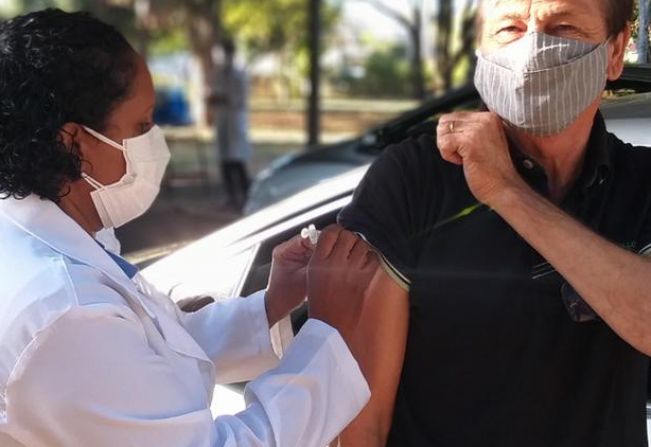 Sexta tem segunda dose para idosos de 69, 70 e 71 anos