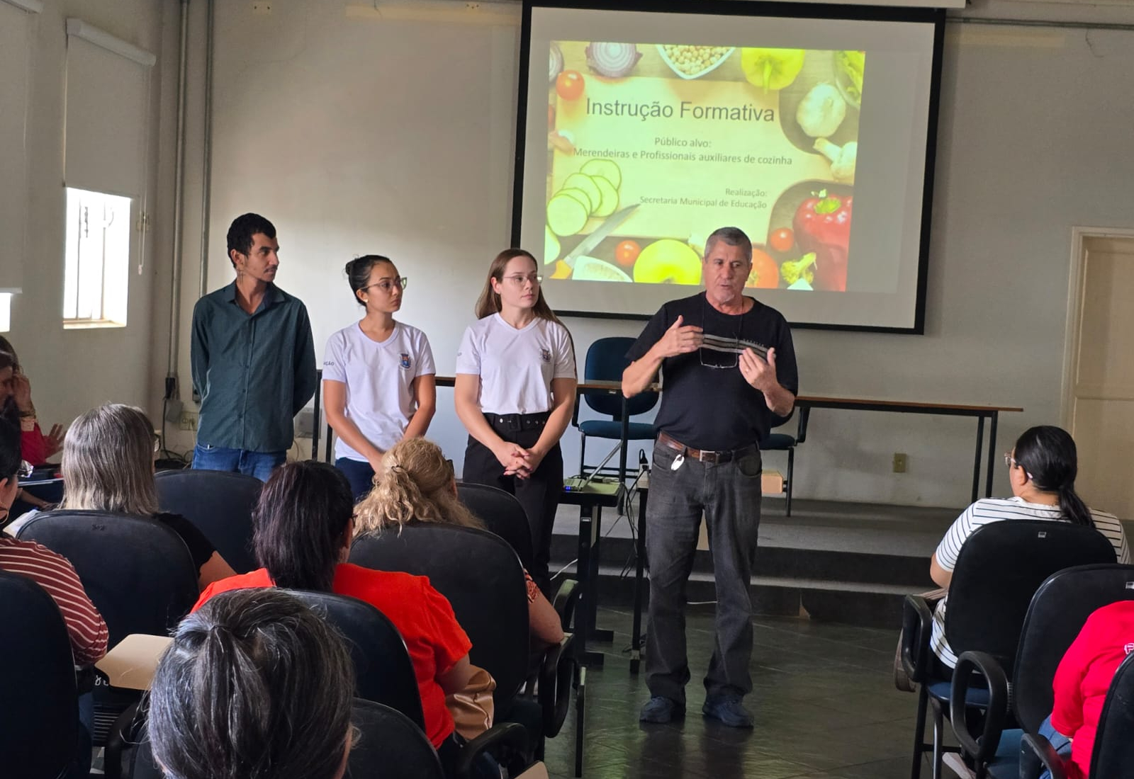 Capacitação reforça inclusão e aprimora preparo das merendas escolares em Paraguaçu Paulista