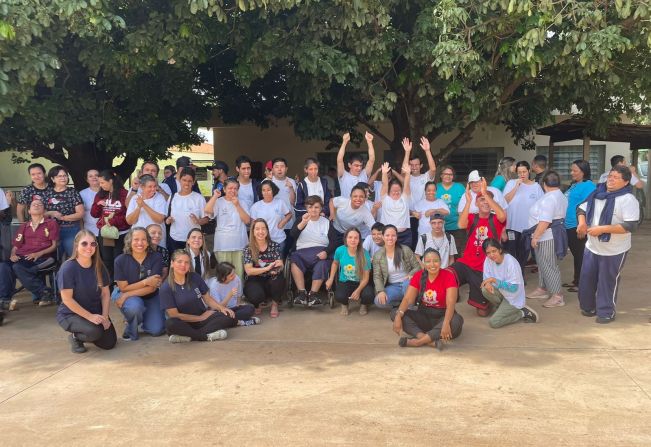 Departamento de Saúde disponibiliza diversos serviços a usuários da APAE