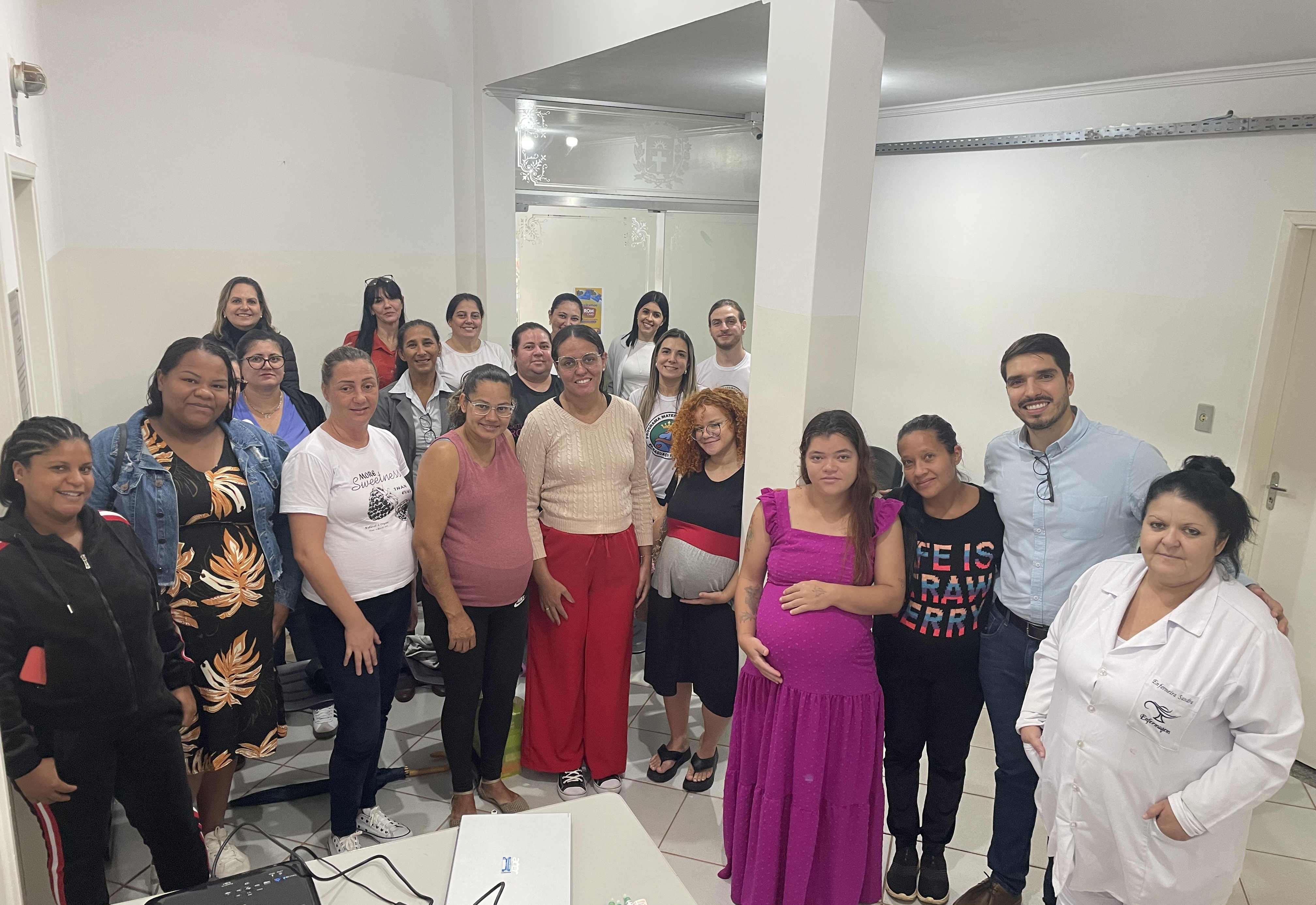 Amamentação em Foco: Maternidade Real Recebe Mastologista em Encontro Especial