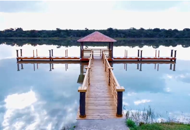 Prefeito Antian entrega píer do Balneário Municipal revitalizado aos paraguaçuenses