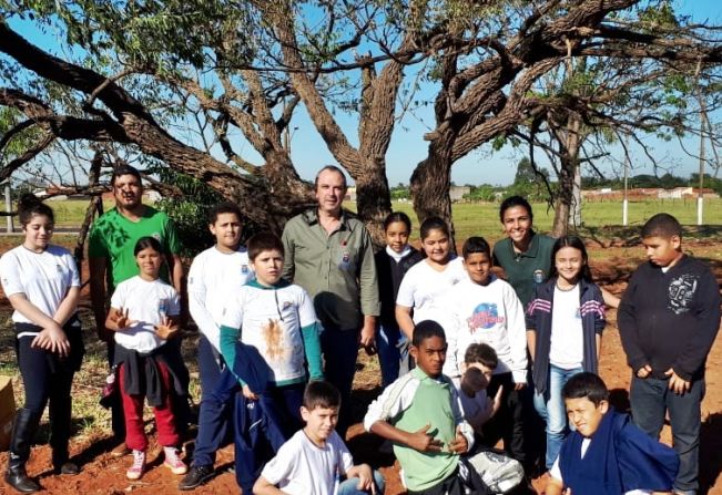 Meio Ambiente de Paraguaçu comemora Dia da Mata Atlântica com plantio de árvores