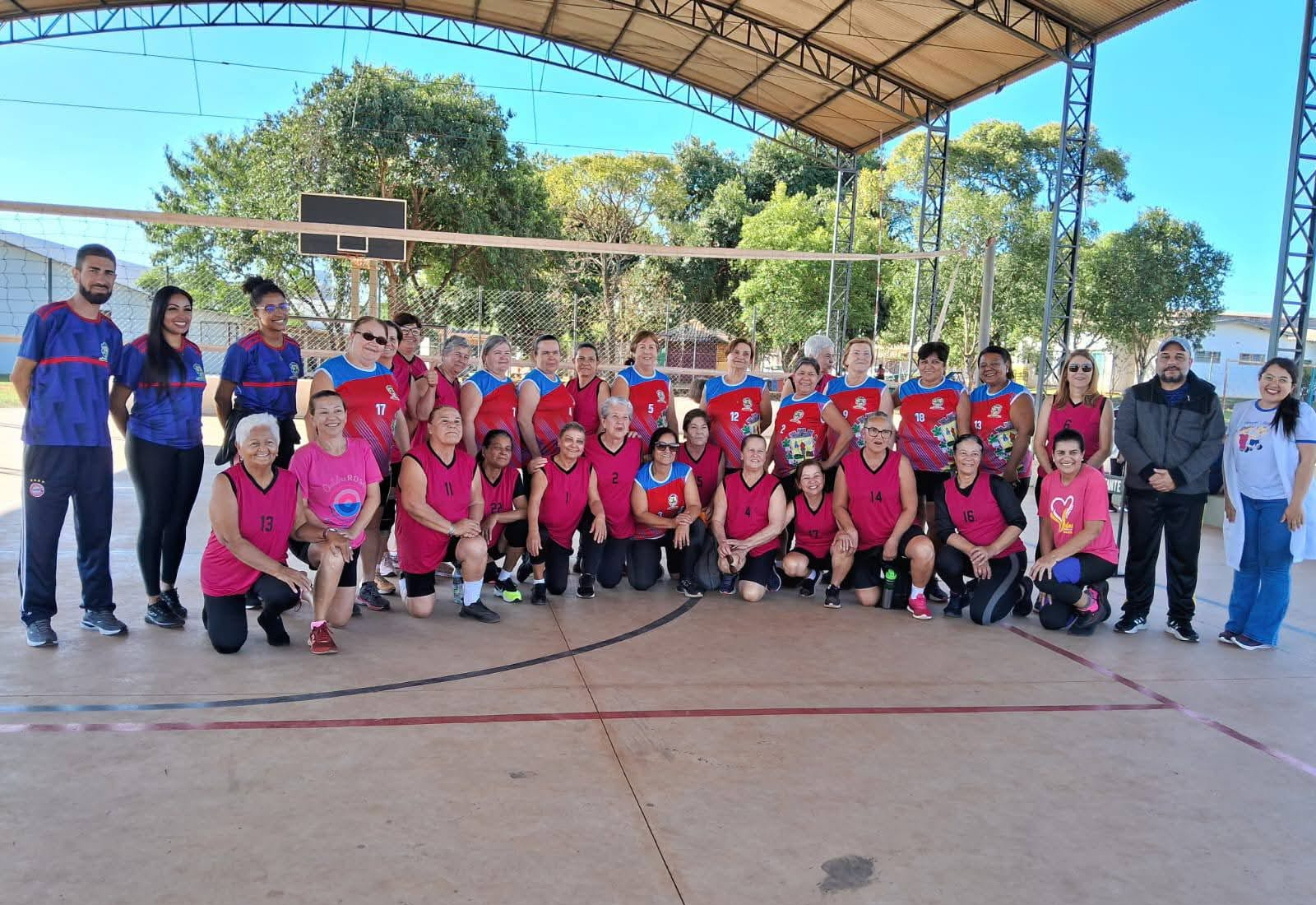 Esporte e integração marcam amistoso de vôlei adaptado entre CCI de Paraguaçu Paulista e Quatá