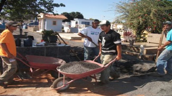 Tudo pronto para o Dia de Finados