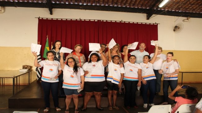 Assistência e Fundo Social realizam formatura de “Curso de Maquiagem” em Conceição e Roseta