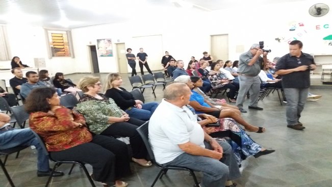 Biblioteca Municipal recebe sarau da APEP