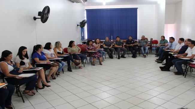 Comunidade de Paraguaçu Paulista debate soluções para população de rua