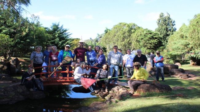 Sábado teve mutirão da limpeza no Jardim das Cerejeiras