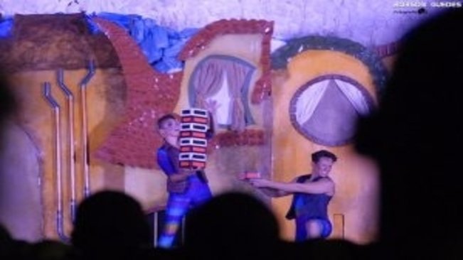 Peça teatral: Amar, Mar e Fúria.