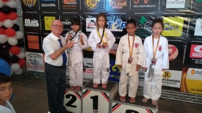 Alunas do projeto “Alunos Hoje, Atletas Amanhã” de Roseta são campeãs no Judô