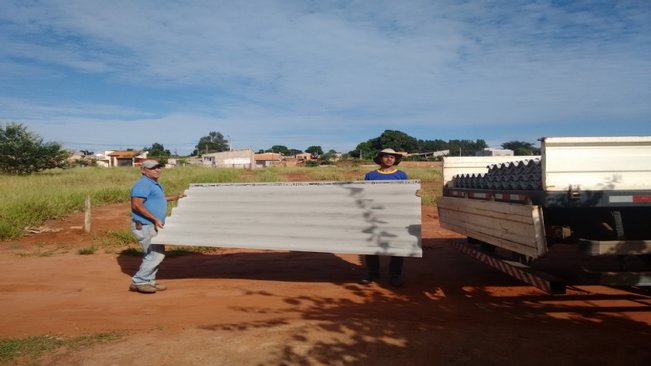 Famílias atingidas por chuva recebem material da Prefeitura de Paraguaçu Paulista